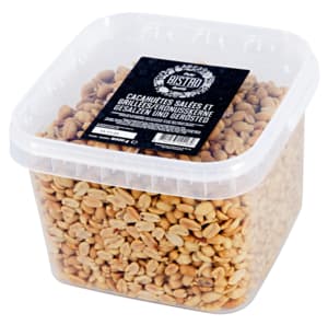 Salted and roasted peanuts