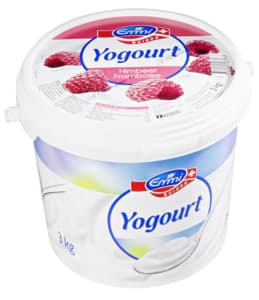 Raspberry yogurt