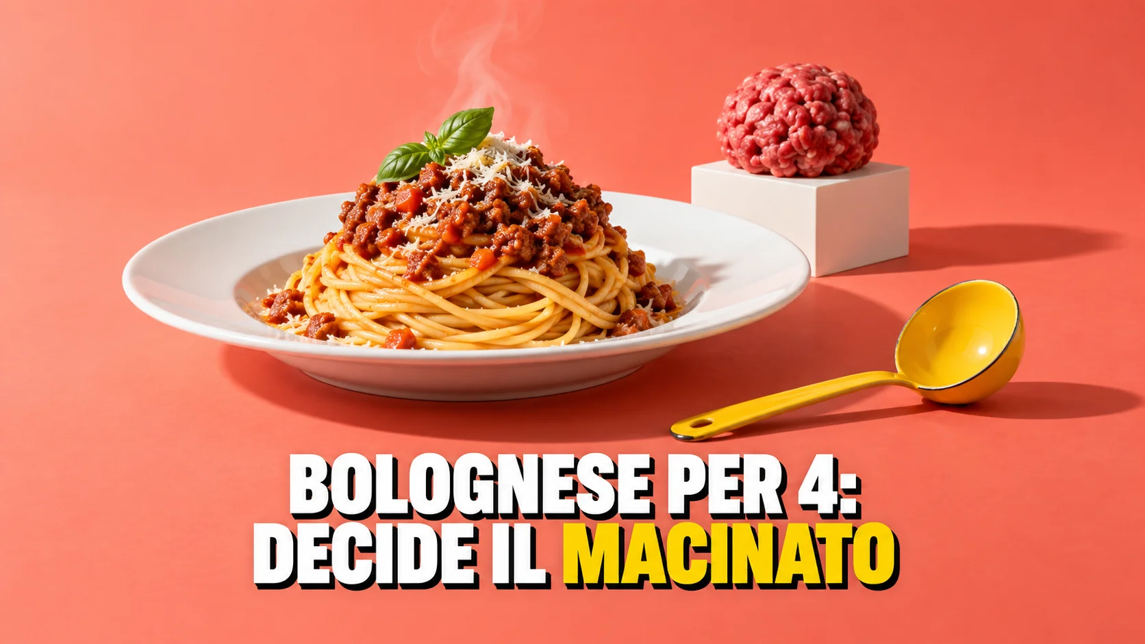 Still life su fondo corallo: un piatto bianco con un nido di spaghetti al ragù e, dietro, una pallina di carne macinata cruda su un piedistallo.