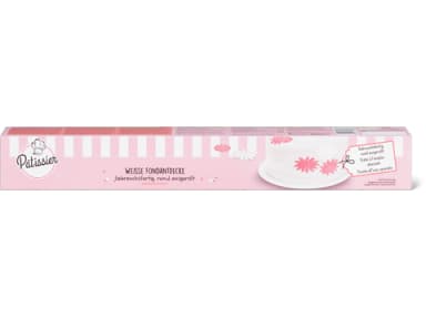 White cake couverture