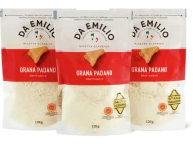 Grana Padano DOP gerieben