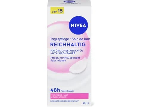 Nivea Crema giorno nutriente 24h di idratazione IPS 15 50ml